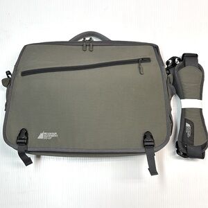 Mountain Equipment Coop MEC Laptop Messenger Bag - Olive Green
